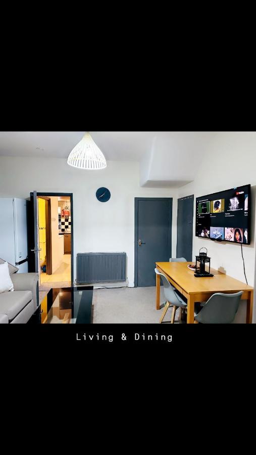 2 Bedroom Double Bed In East ロンドン エクステリア 写真